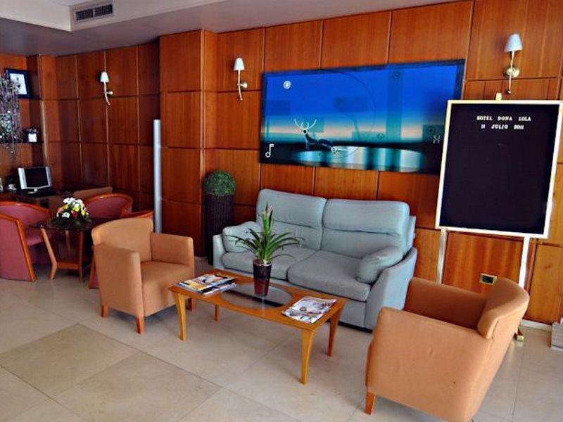 Dona Lola Hotel